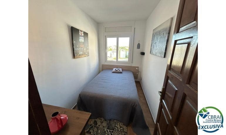 3 soveværelse Byhus til salg i Empuriabrava med garage - € 379.000 (Ref: 9855380)