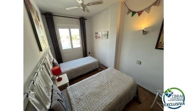 3 soveværelse Byhus til salg i Empuriabrava, Castelló d'Empúries med garage - € 379.000 (Ref: 9855380)