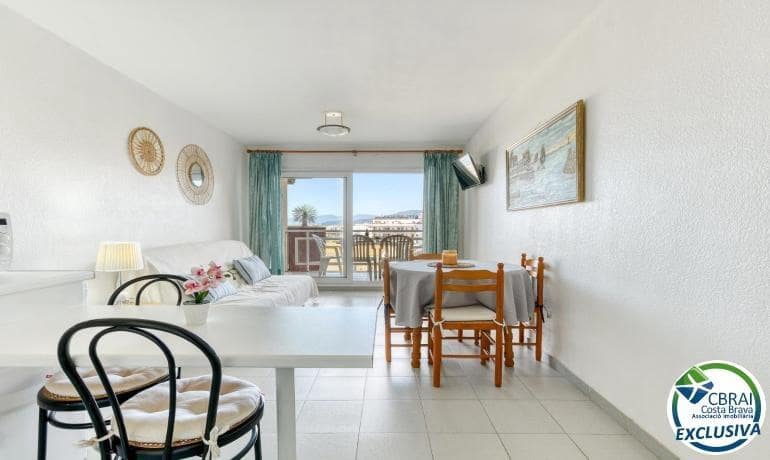 2 bedroom Apartment for sale in Roses - € 260,000 (Ref: 9860044)