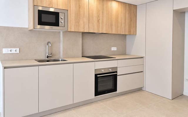 2 sovrum Lägenhet till salu i Roses - 245 000 € (Ref: 9868530)