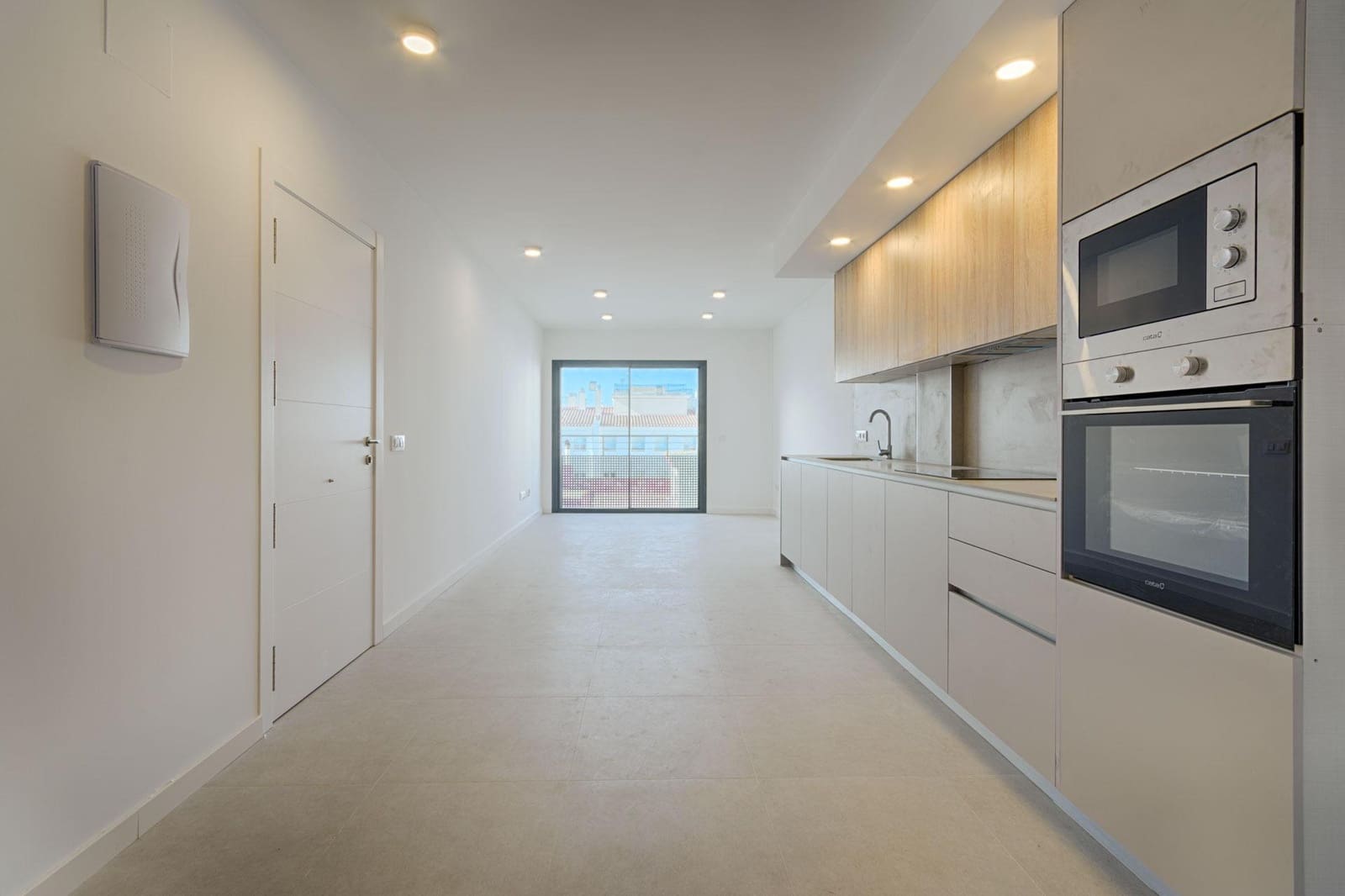 3 slaapkamer Appartement te koop in Roses - € 300.000 (Ref: 9868531)