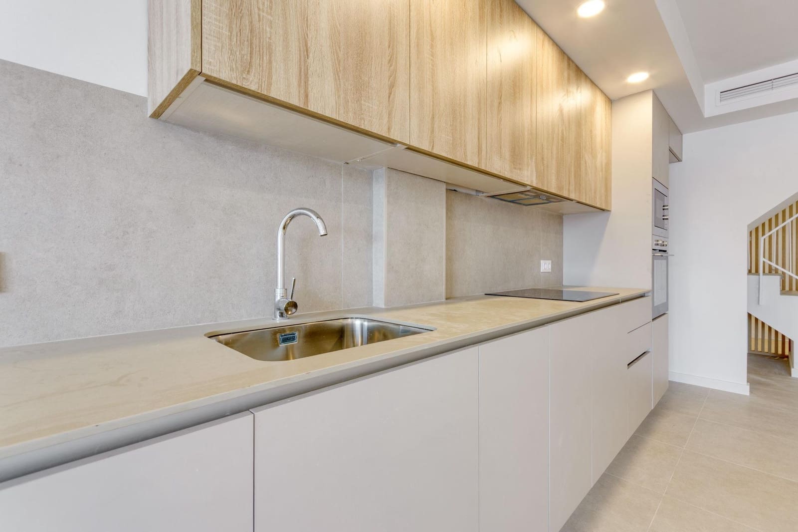 3 slaapkamer Appartement te koop in Roses - € 300.000 (Ref: 9868531)