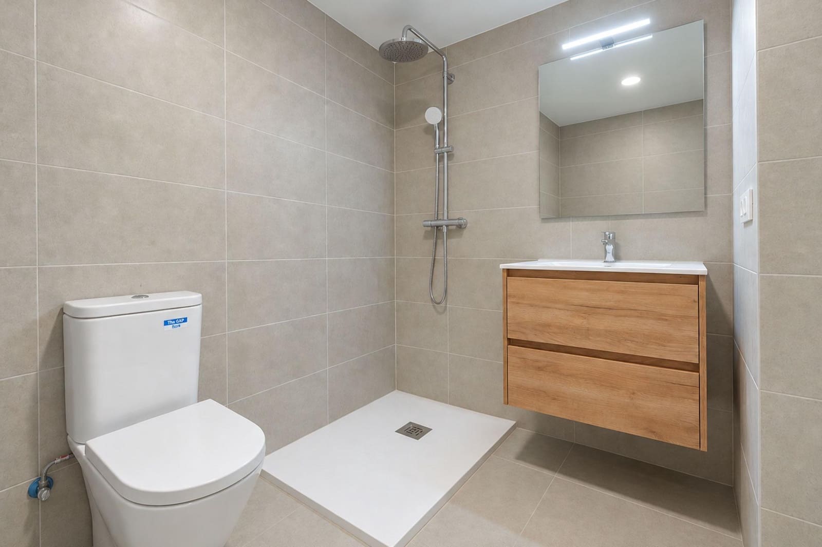 3 slaapkamer Appartement te koop in Roses - € 300.000 (Ref: 9868531)