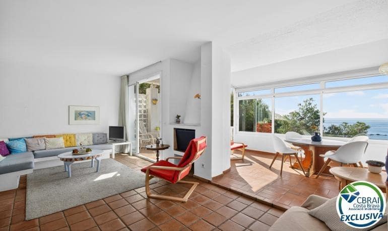 3 bedroom Villa for sale in Roses with garage - € 349,000 (Ref: 9870193)