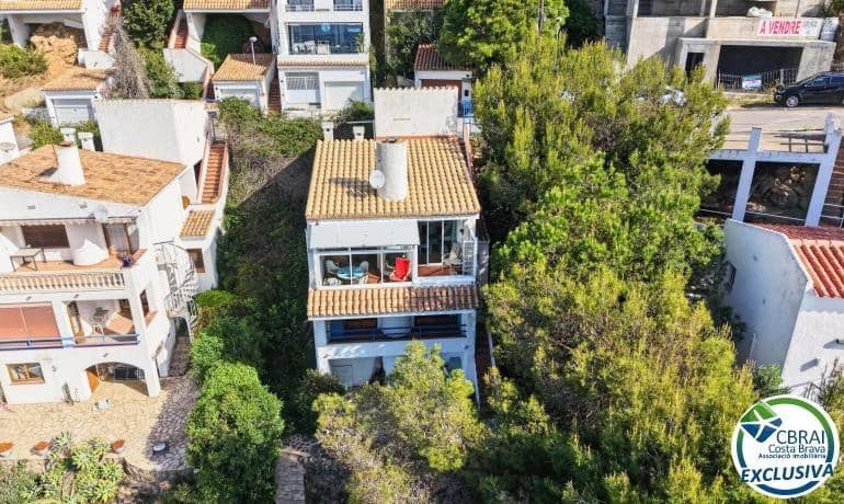 3 bedroom Villa for sale in Roses with garage - € 349,000 (Ref: 9870193)