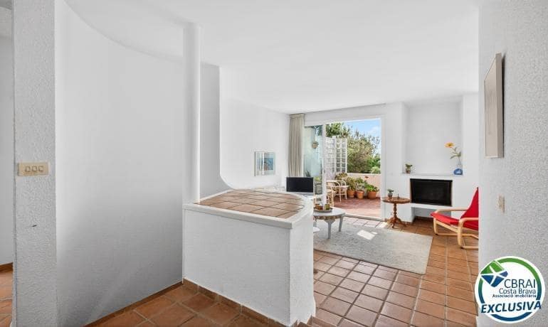 3 bedroom Villa for sale in Roses with garage - € 349,000 (Ref: 9870193)
