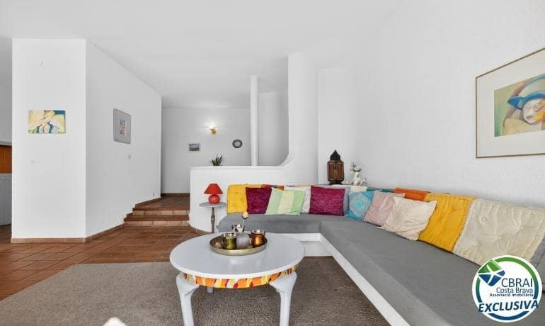 3 bedroom Villa for sale in Roses with garage - € 349,000 (Ref: 9870193)