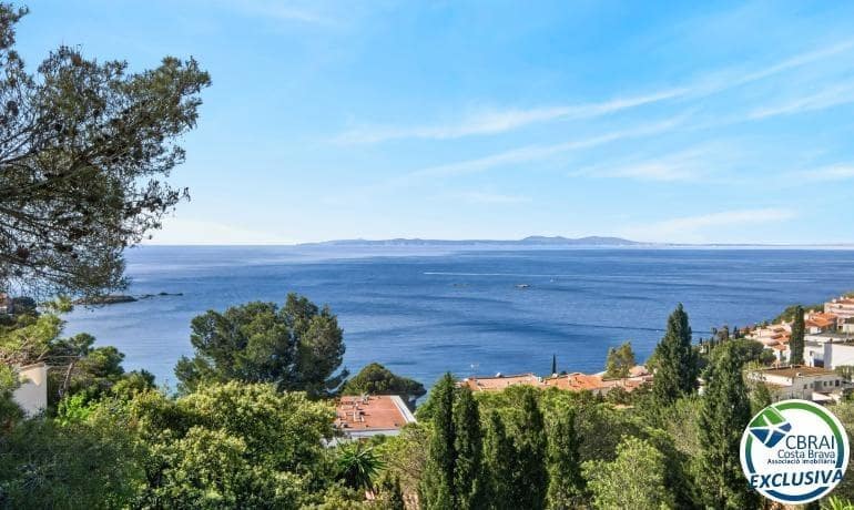 3 bedroom Villa for sale in Roses with garage - € 349,000 (Ref: 9870193)