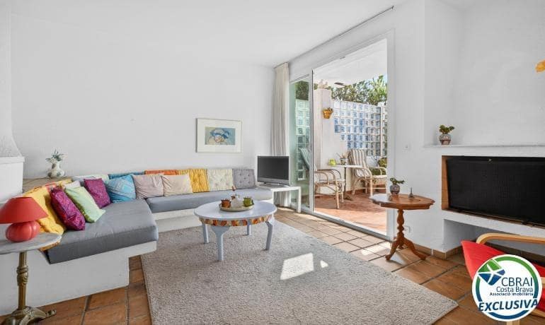 3 bedroom Villa for sale in Roses with garage - € 349,000 (Ref: 9870193)