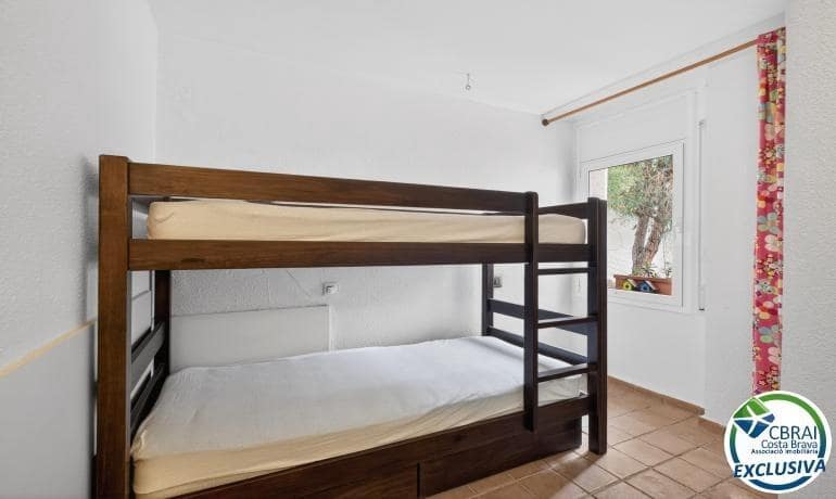 3 bedroom Villa for sale in Roses with garage - € 349,000 (Ref: 9870193)