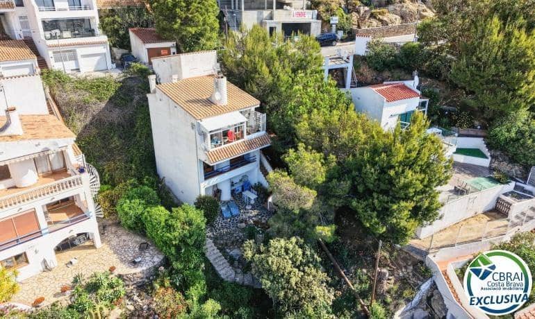 3 bedroom Villa for sale in Roses with garage - € 349,000 (Ref: 9870193)