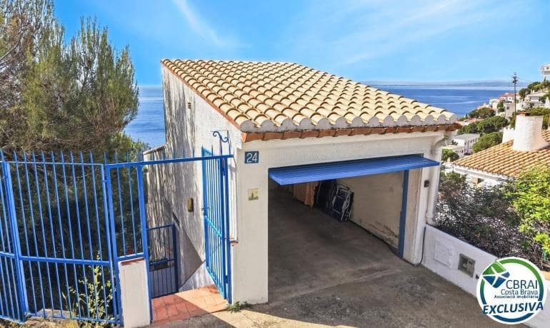 3 bedroom Villa for sale in Roses with garage - € 349,000 (Ref: 9870193)