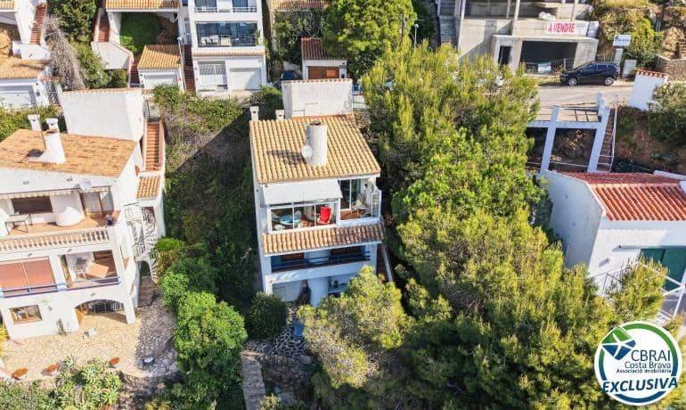 3 bedroom Villa for sale in Roses with garage - € 349,000 (Ref: 9870193)