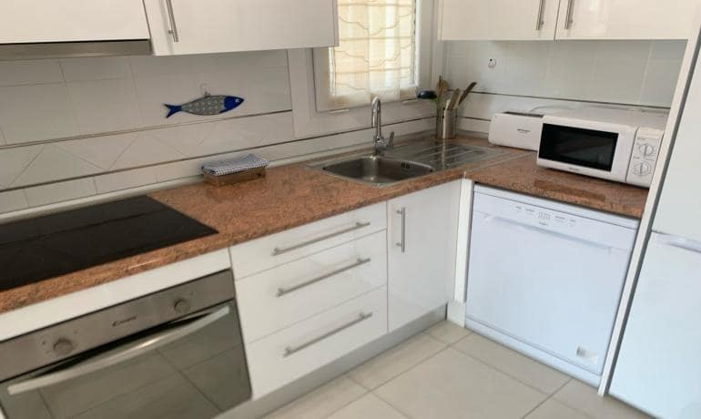 2 bedroom Apartment for sale in Roses with garage - € 319,000 (Ref: 9876348)