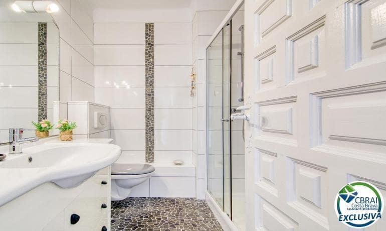 1 quarto Apartamento para venda em Roses - 219 000 € (Ref: 9878749)