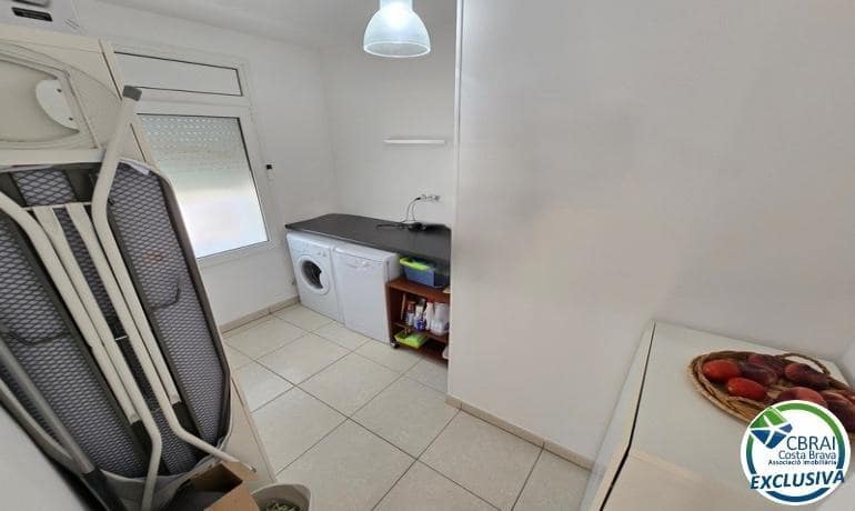 4 bedroom Villa for sale in Empuriabrava with pool garage - € 570,000 (Ref: 9878751)