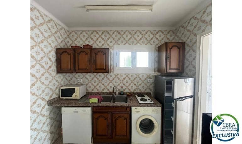2 slaapkamer Bungalow te koop in Empuriabrava met garage - € 379.000 (Ref: 9884733)