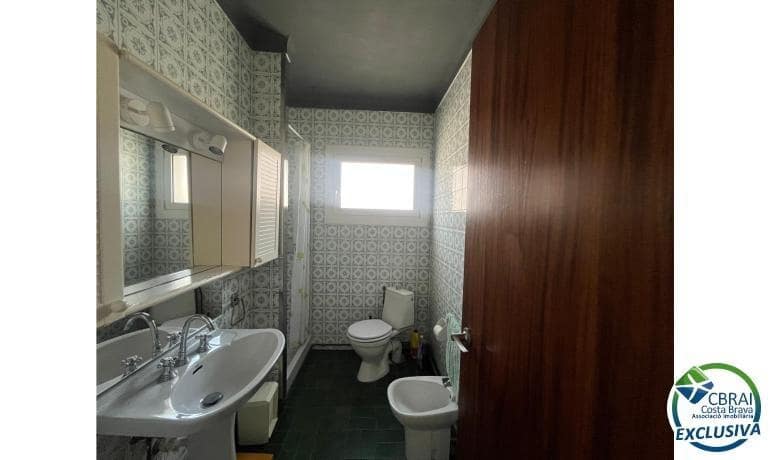 2 slaapkamer Bungalow te koop in Empuriabrava met garage - € 379.000 (Ref: 9884733)