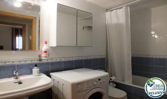 2 slaapkamer Appartement te koop in Santa Margarida, Roses met zwembad - € 242.000 (Ref: 9890325)