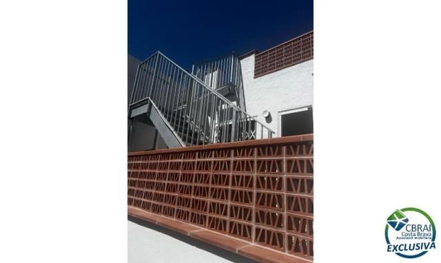 2 soveværelse Byhus til salg i Empuriabrava, Castelló d'Empúries - € 225.000 (Ref: 9890328)