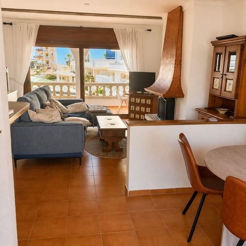 2 bedroom Townhouse for rent in Empuriabrava, Castelló d'Empúries - € 1,800 (Ref: 9896273)