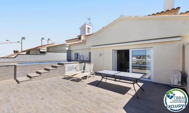 3 soveværelse Lejlighed til salg i Empuriabrava, Castelló d'Empúries med swimmingpool - € 480.000 (Ref: 9900316)