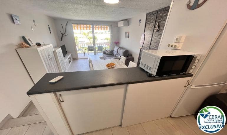 2 chambre Appartement à vendre à Empuriabrava avec piscine - 200 000 € (Ref: 9907495)