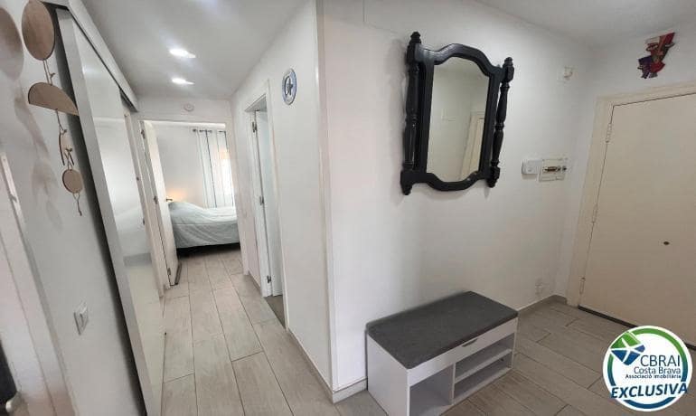 2 chambre Appartement à vendre à Empuriabrava avec piscine - 200 000 € (Ref: 9907495)