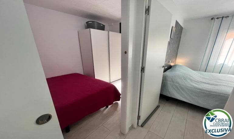 2 chambre Appartement à vendre à Empuriabrava avec piscine - 200 000 € (Ref: 9907495)