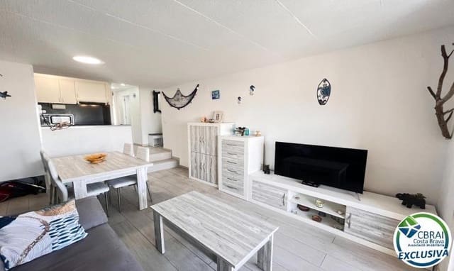2 chambre Appartement à vendre à Empuriabrava, Castelló d'Empúries avec piscine - 200 000 € (Ref: 9907495)