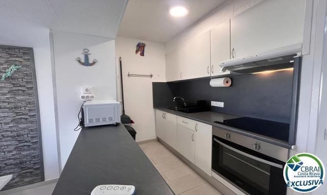 2 chambre Appartement à vendre à Empuriabrava, Castelló d'Empúries avec piscine - 200 000 € (Ref: 9907495)