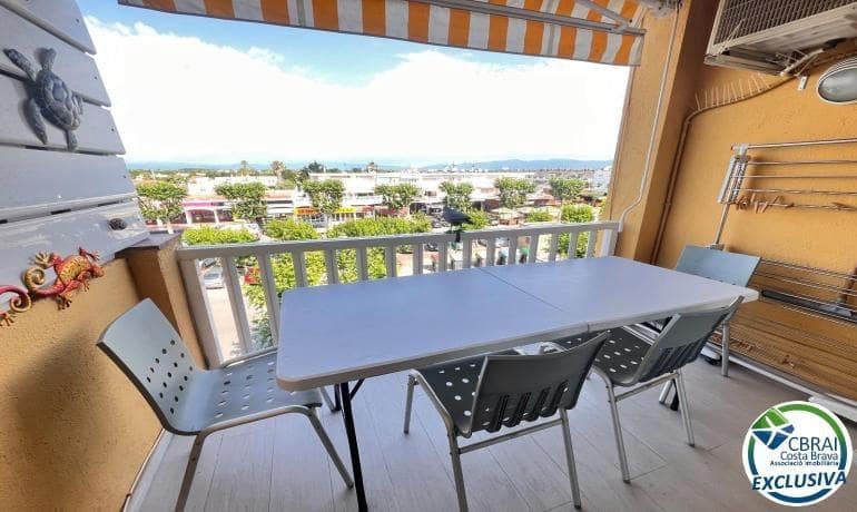 2 chambre Appartement à vendre à Empuriabrava avec piscine - 200 000 € (Ref: 9907495)