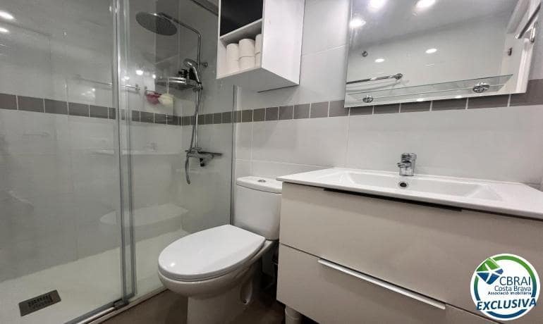 2 chambre Appartement à vendre à Empuriabrava avec piscine - 200 000 € (Ref: 9907495)