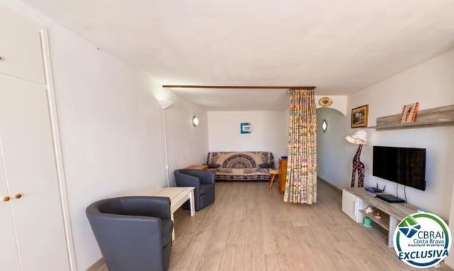 2 bedroom Apartment for sale in Santa Margarida, Roses - € 170,000 (Ref: 9915756)