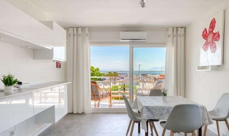 3 bedroom Apartment for sale in Roses - € 223,000 (Ref: 9915758)