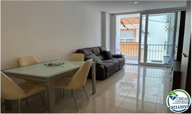 Apartamento de 2 habitaciones en Roses en venta con garaje - 195.000 € (Ref: 9915759)