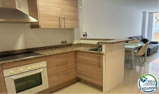 Apartamento de 2 habitaciones en Roses en venta con garaje - 195.000 € (Ref: 9915759)
