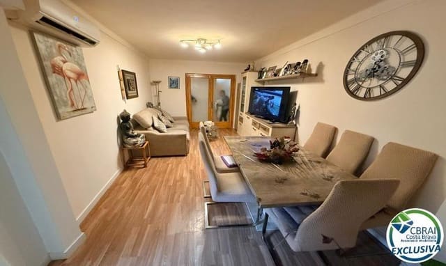 Apartamento de 2 habitaciones en Roses en venta - 190.000 € (Ref: 9927347)