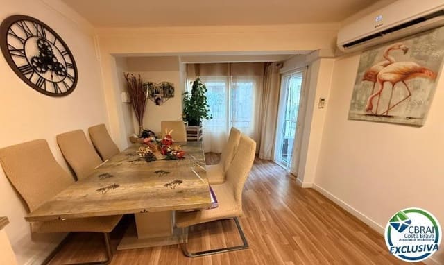 Apartamento de 2 habitaciones en Roses en venta - 190.000 € (Ref: 9927347)