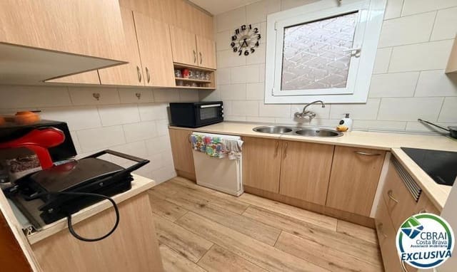 Apartamento de 2 habitaciones en Roses en venta - 190.000 € (Ref: 9927347)