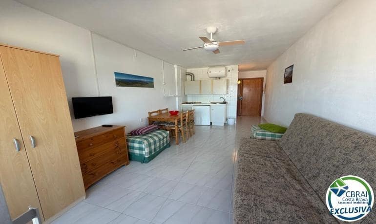 Studio for sale in Empuriabrava - € 90,000 (Ref: 9929328)