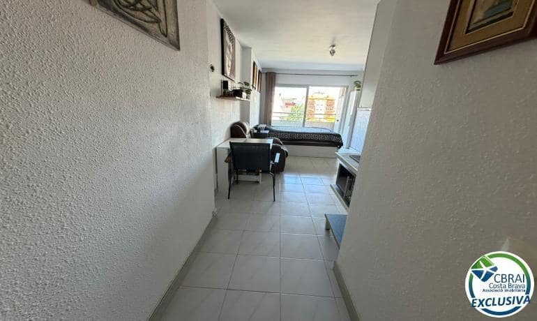Studio for sale in Empuriabrava - € 85,000 (Ref: 9929329)