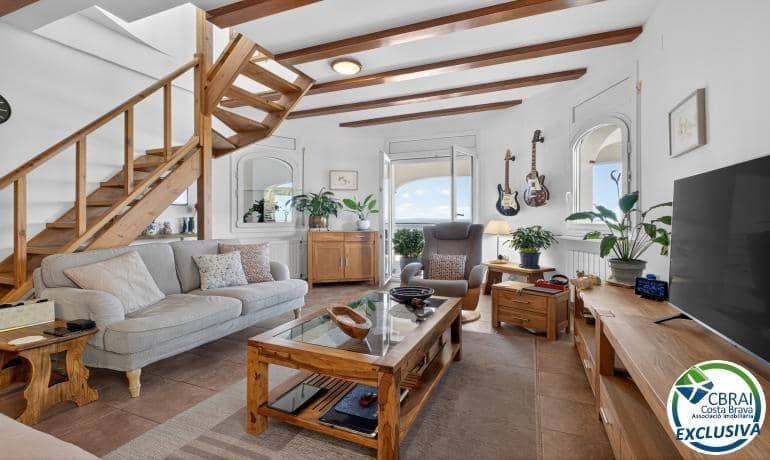 3 bedroom Villa for sale in Palau-saverdera with pool garage - € 650,000 (Ref: 9929331)