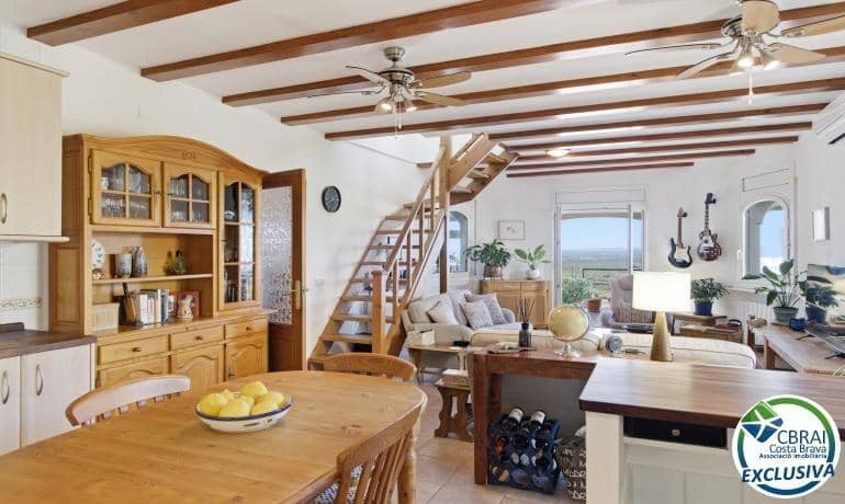 3 bedroom Villa for sale in Palau-saverdera with pool garage - € 650,000 (Ref: 9929331)