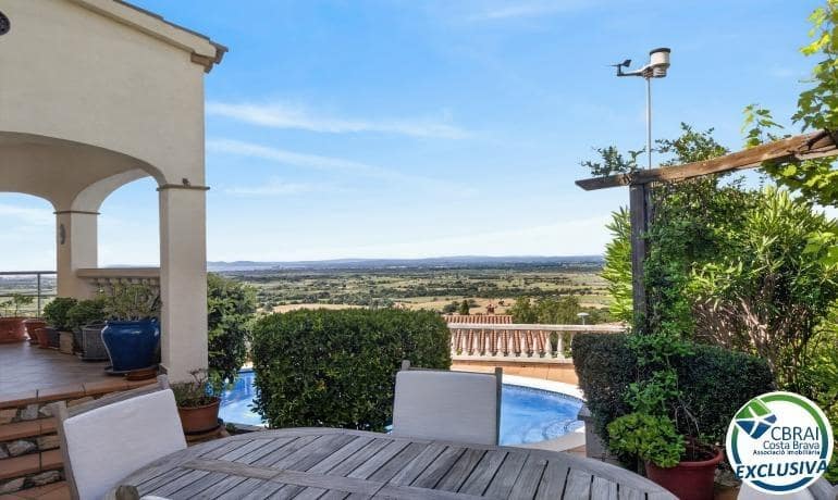 3 bedroom Villa for sale in Palau-saverdera with pool garage - € 650,000 (Ref: 9929331)