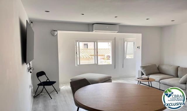 Apartamento de 2 habitaciones en Roses en venta - 180.000 € (Ref: 9934152)