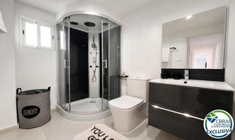2 sypialnia Apartament na sprzedaż w Roses - 180 000 € (Ref: 9934152)