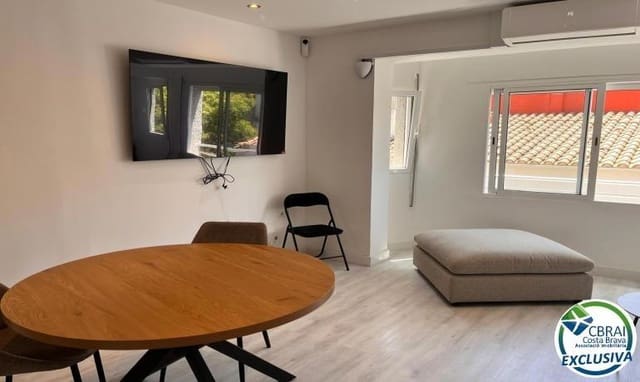 Apartamento de 2 habitaciones en Roses en venta - 180.000 € (Ref: 9934152)