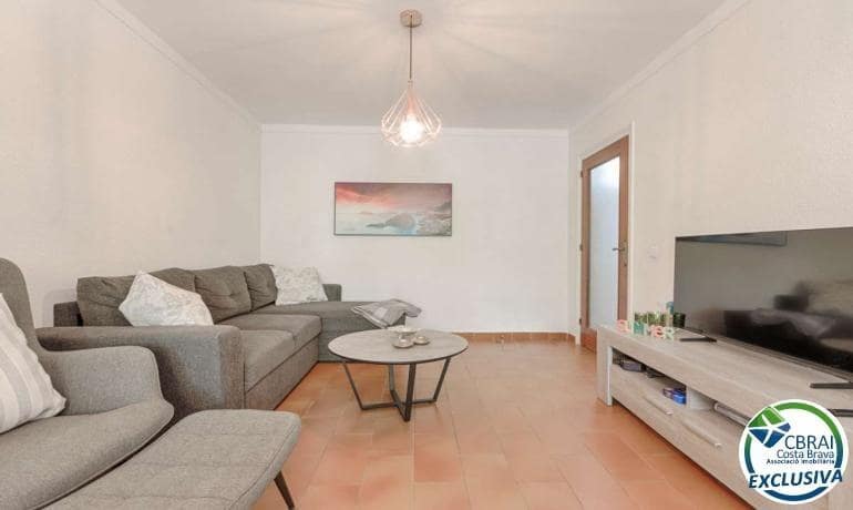 Apartamento de 2 habitaciones en Roses en venta - 235.000 € (Ref: 9934155)