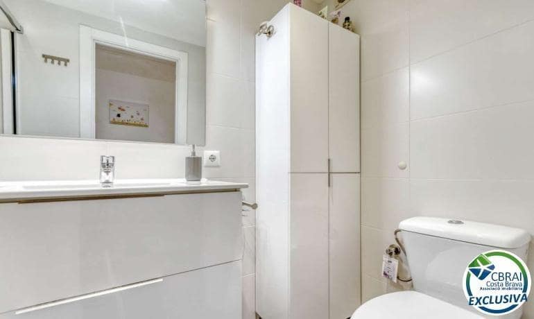 Apartamento de 2 habitaciones en Roses en venta - 235.000 € (Ref: 9934155)